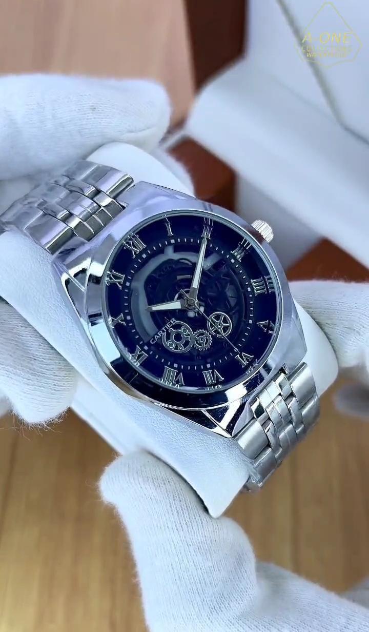 Men Quartz Water Resistant Watch With Plain Starp